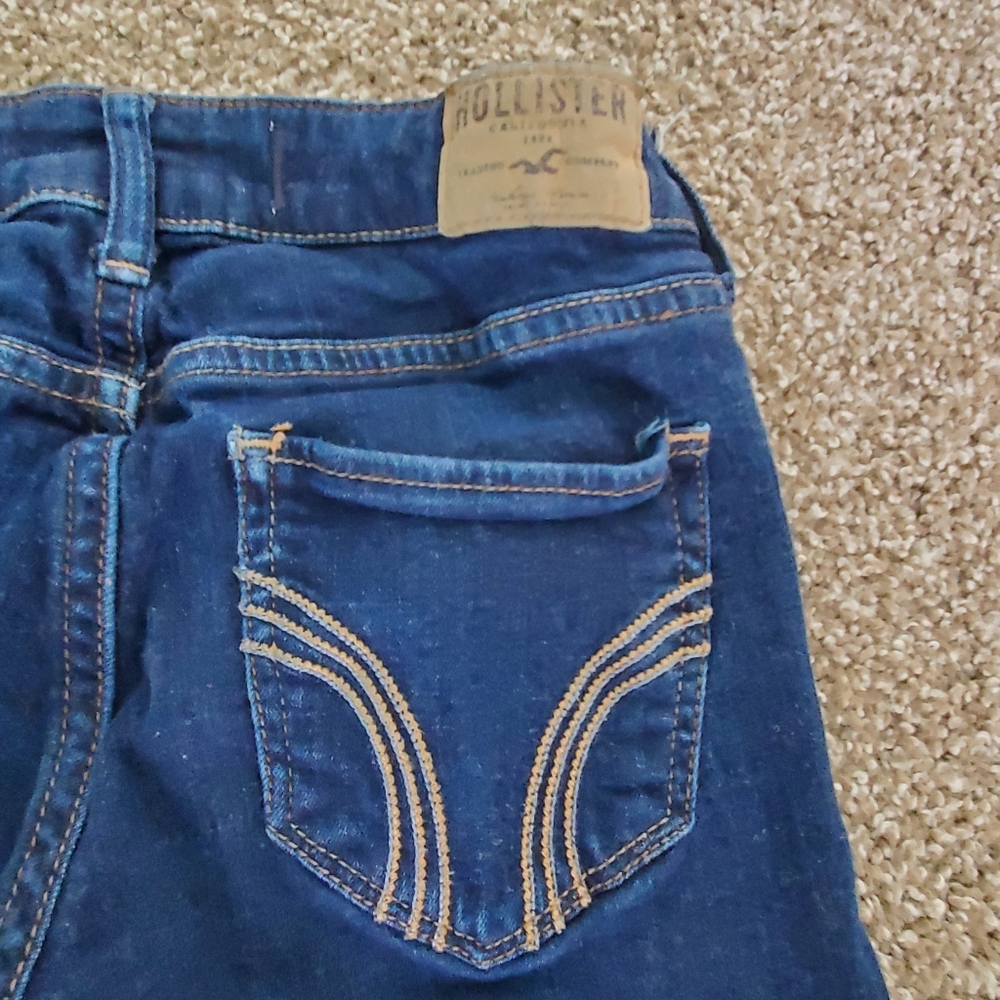 Women's Dark Wash Hollister Jeans - Picture 3 of 5